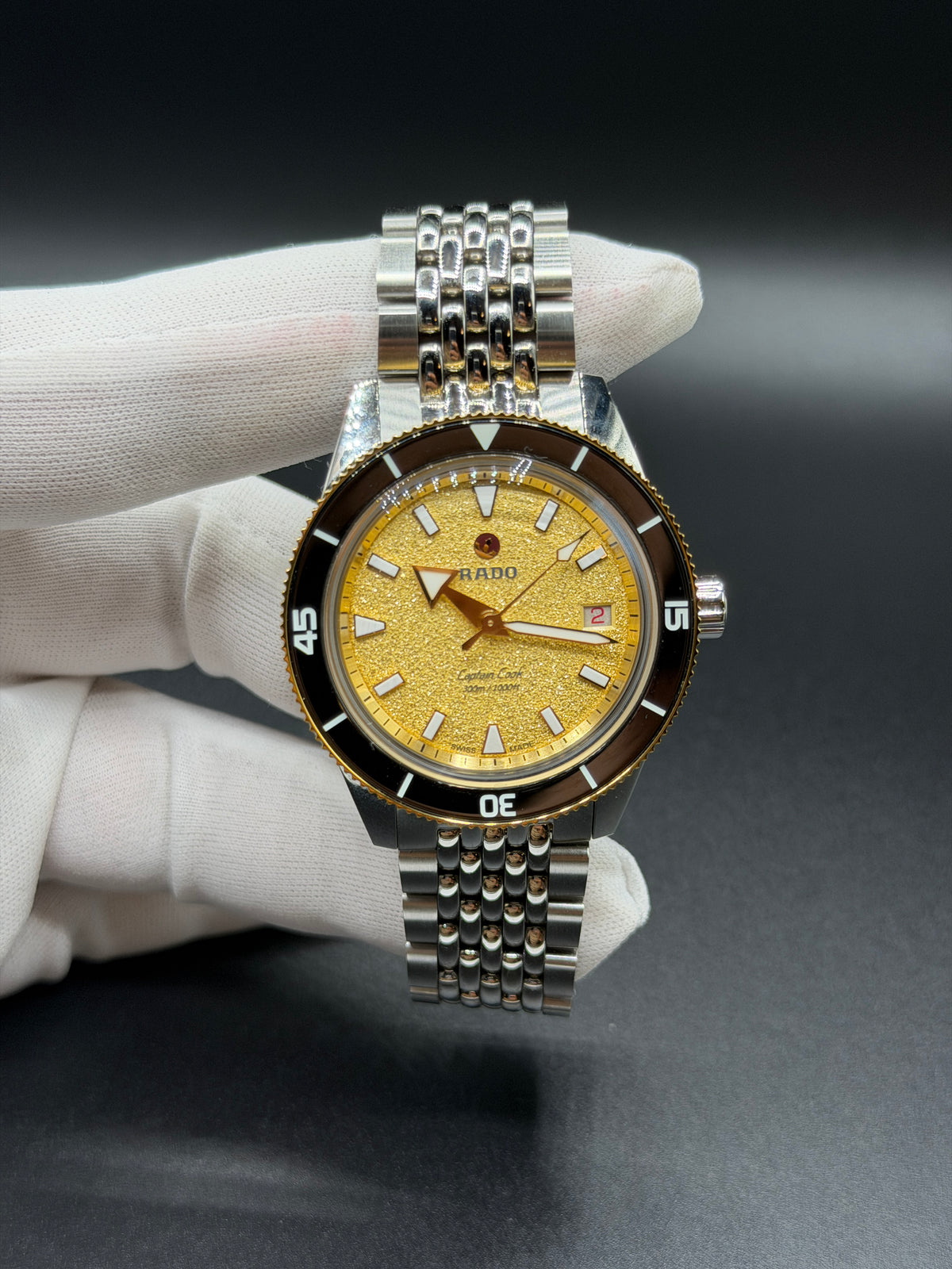 Rado Captain Cook 39