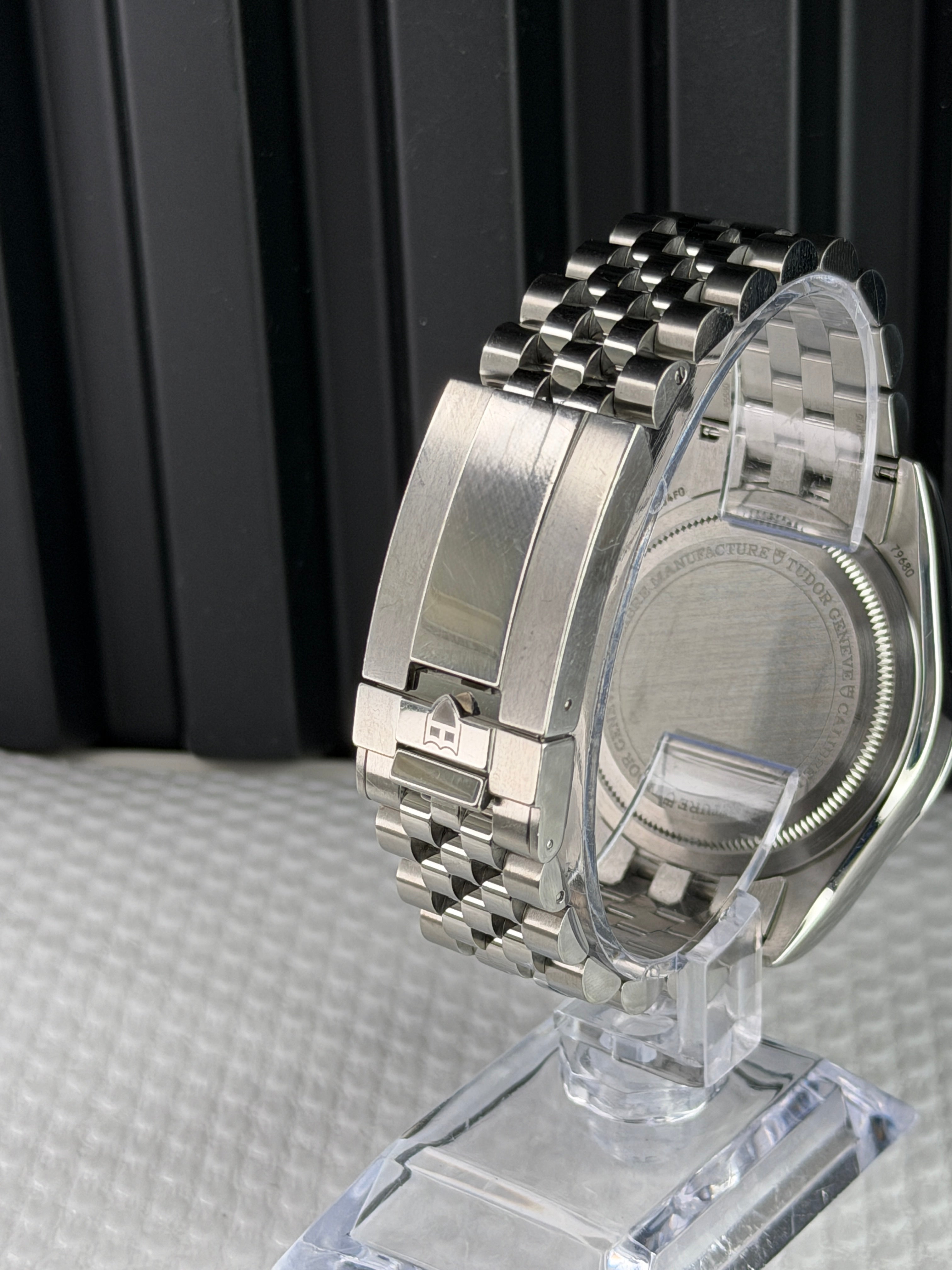Tudor Blackbay One 41