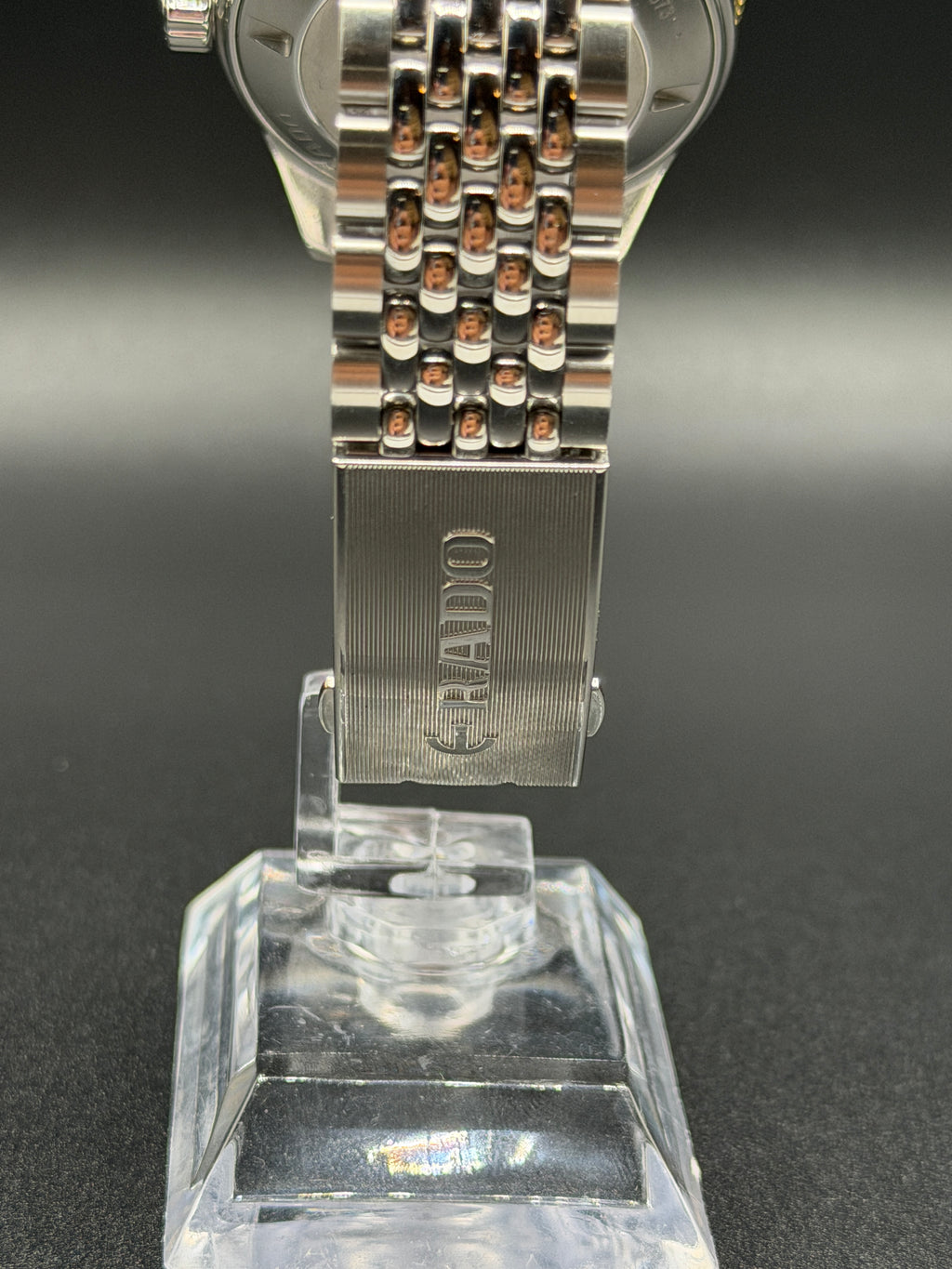 Rado Captain Cook 39