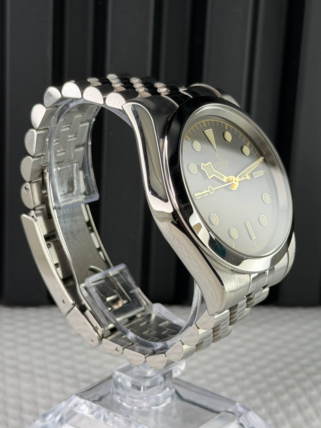 Tudor Blackbay One 41