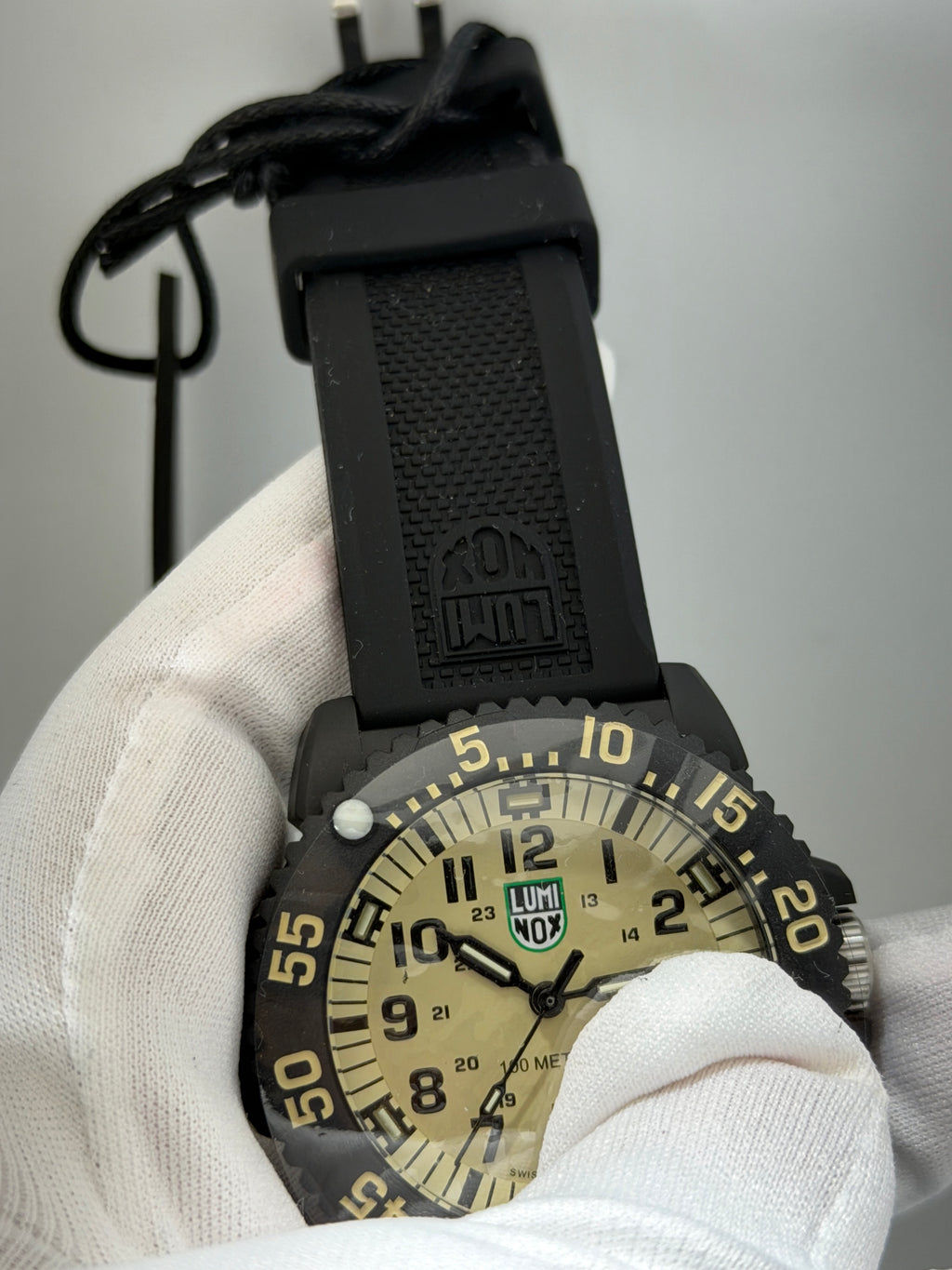 Luminox Sea Lion Sand