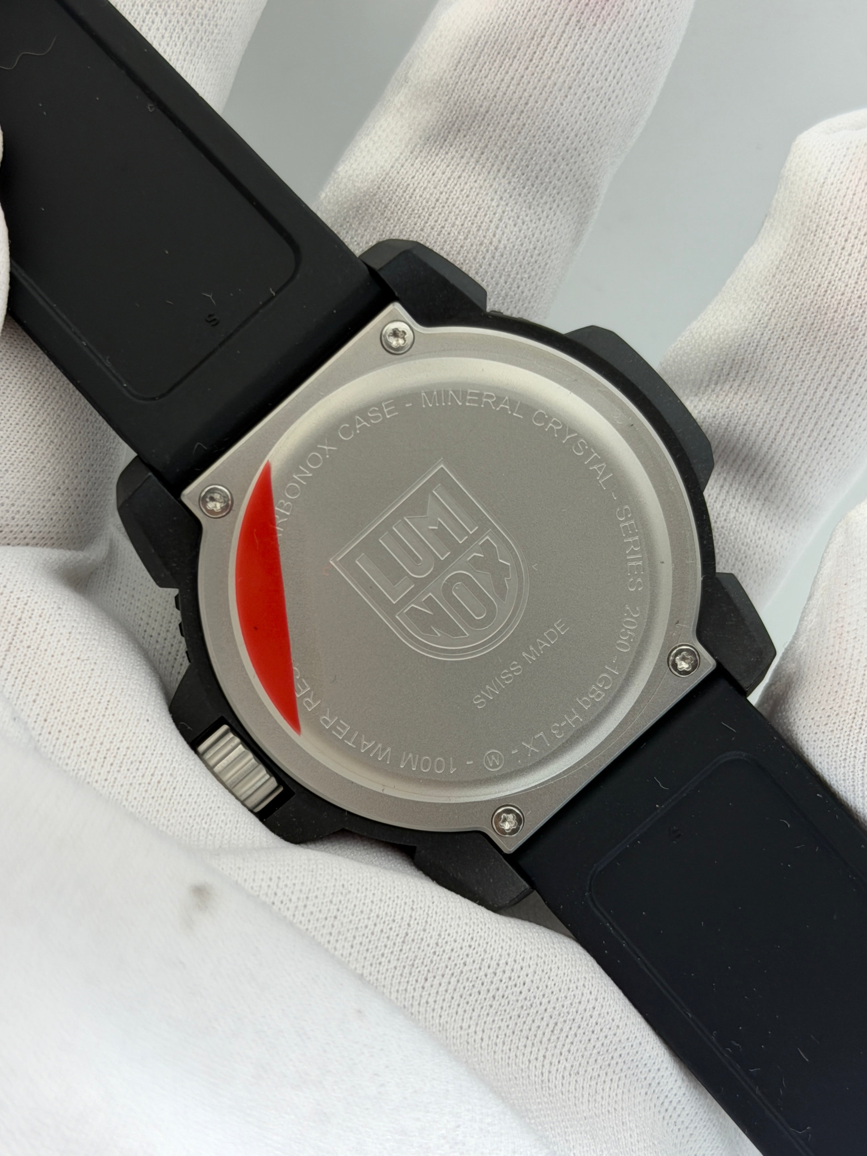 Luminox Sea Lion Sand