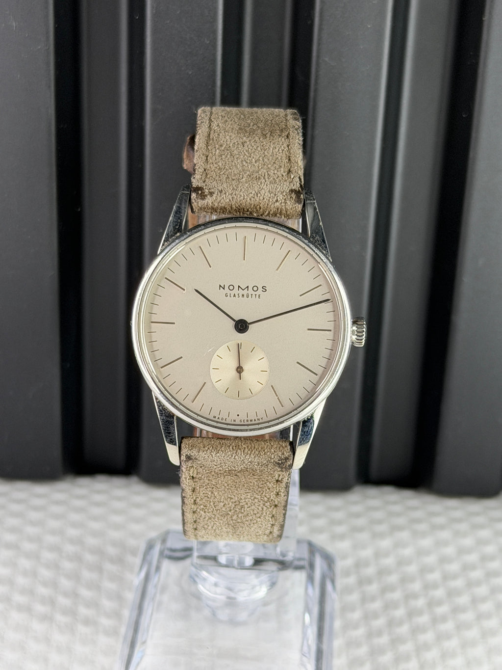 Nomos Orion 33