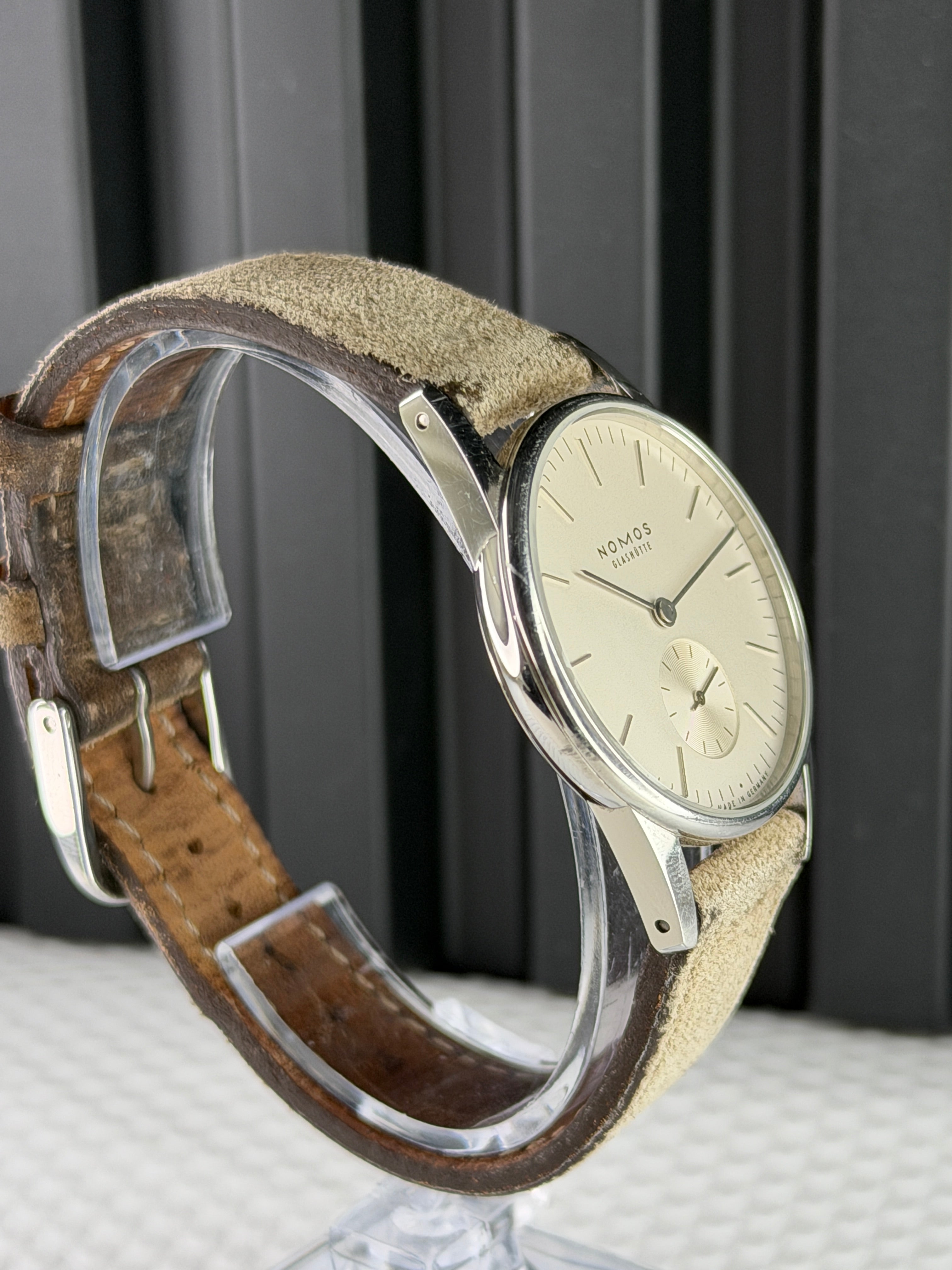 Nomos Orion 33