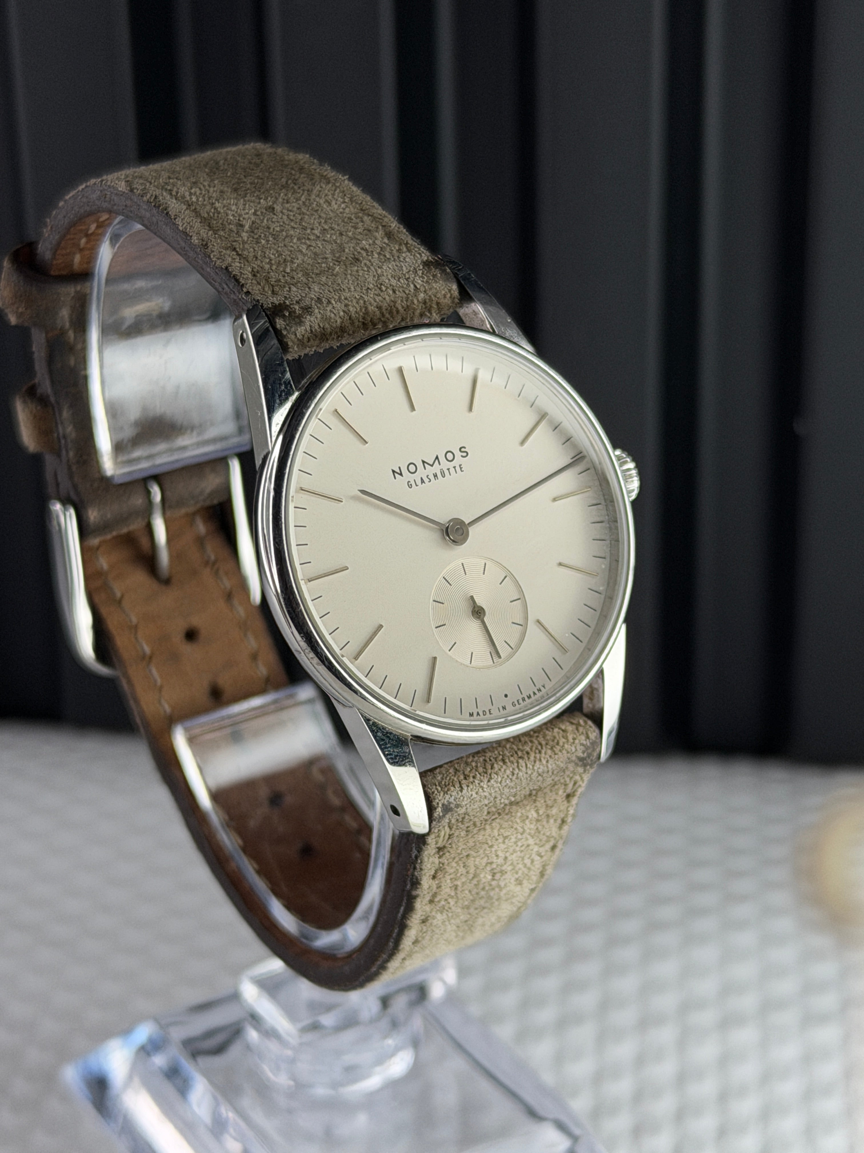Nomos Orion 33