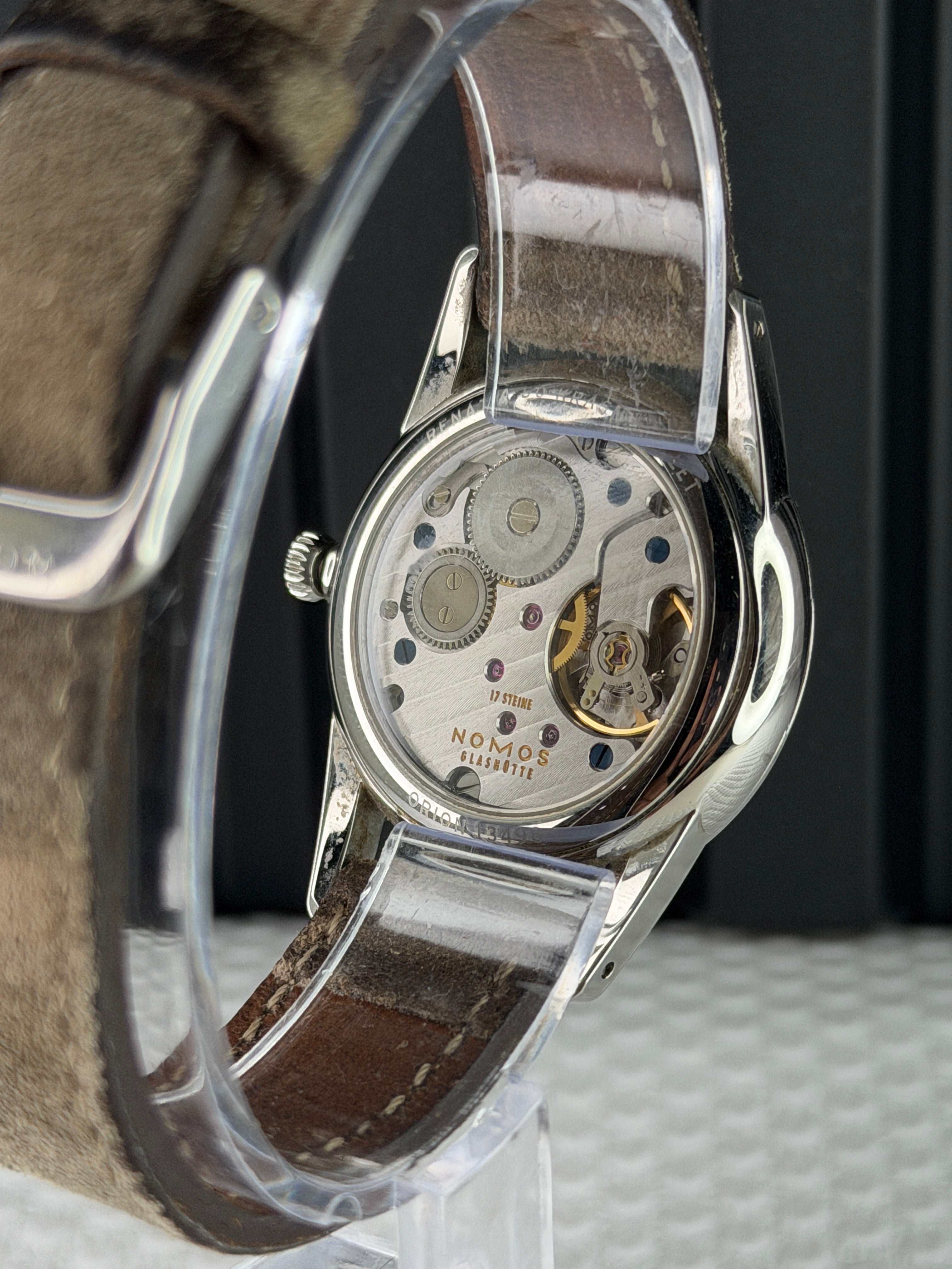 Nomos Orion 33