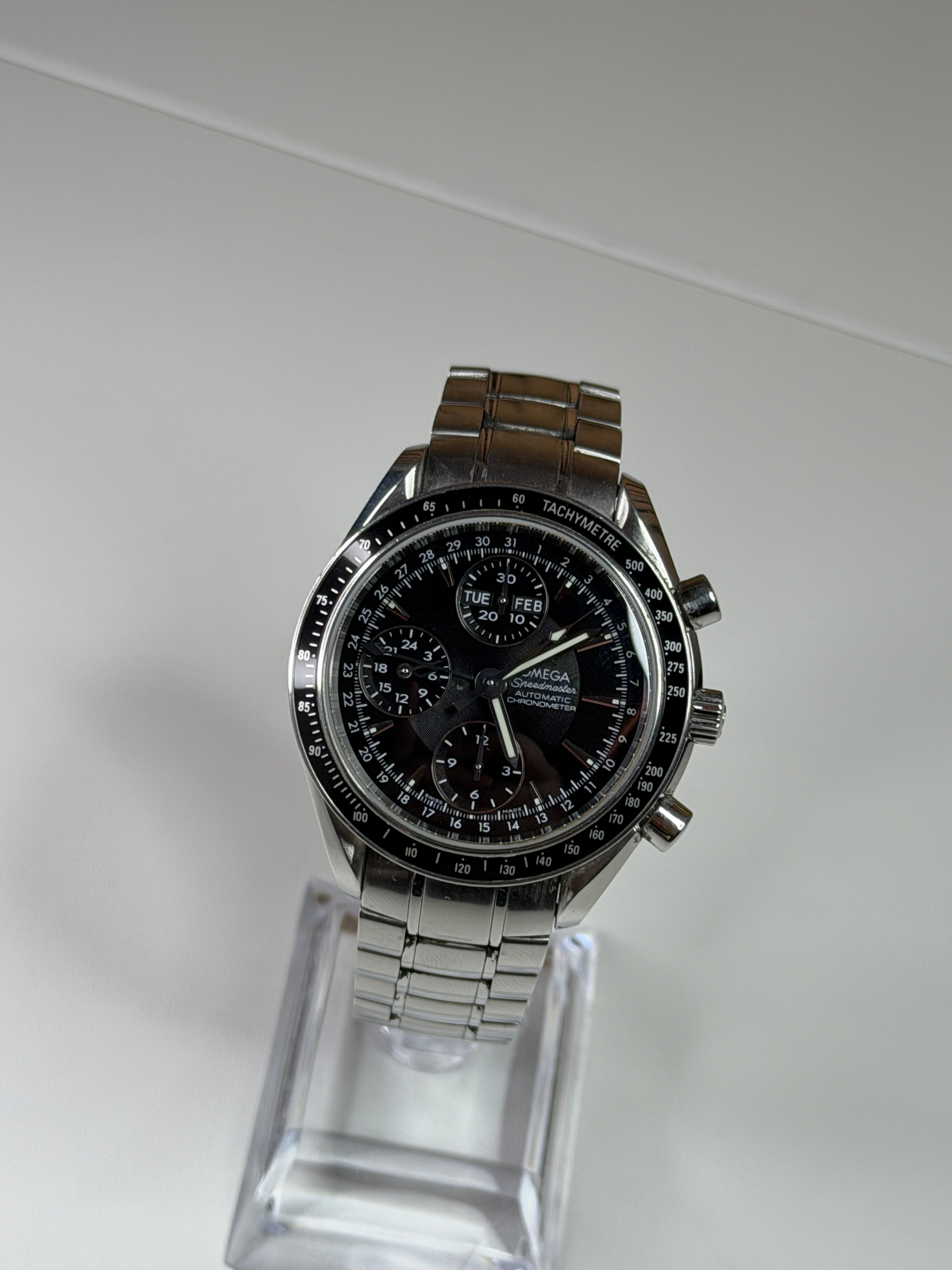 Omega Speedmaster Tiple Day Date