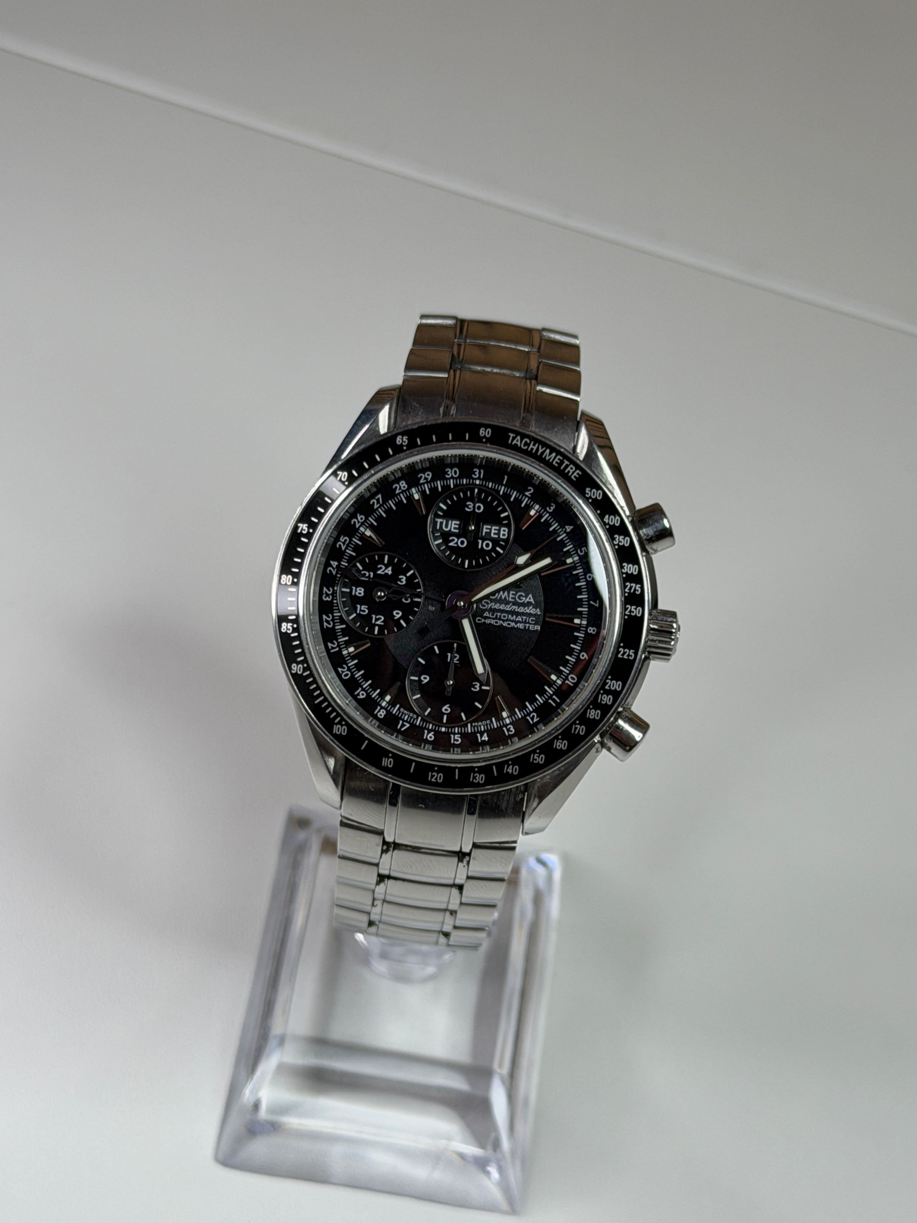 Omega Speedmaster Tiple Day Date